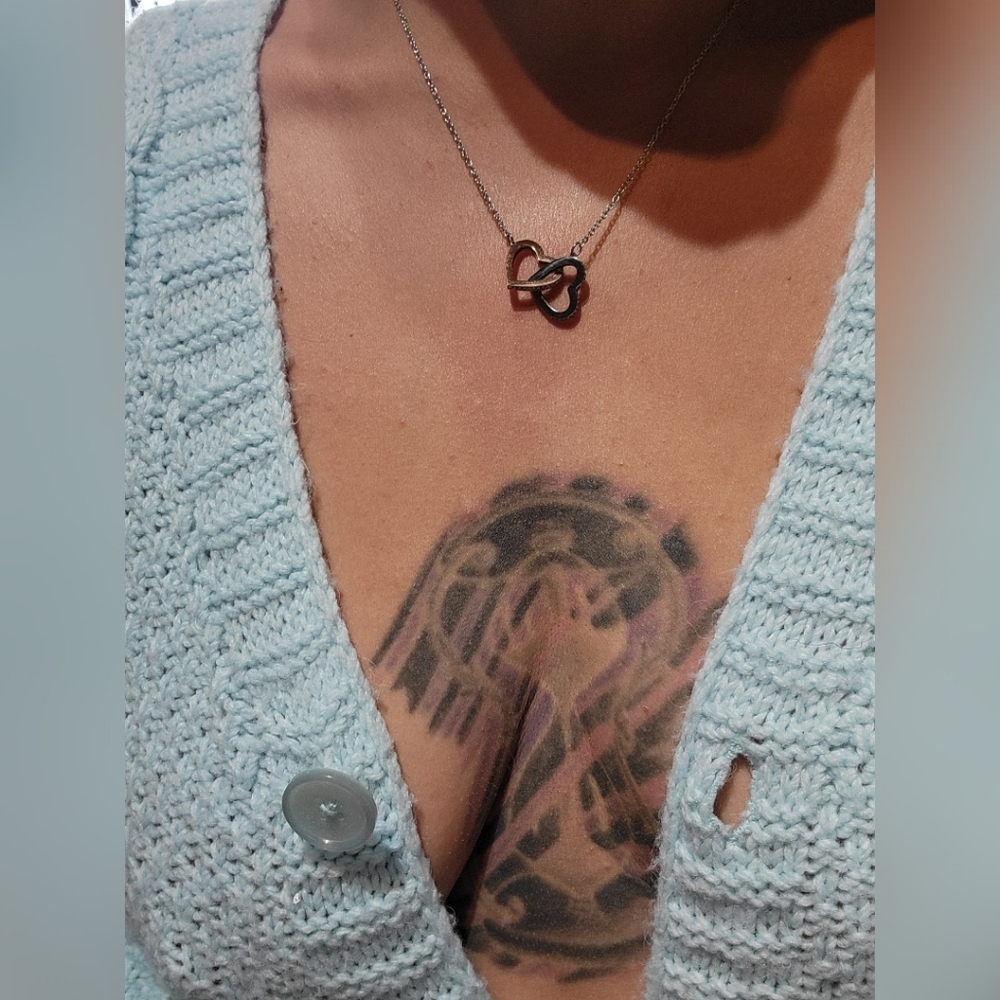 INTERLOCKING HEARTS NECKLACE